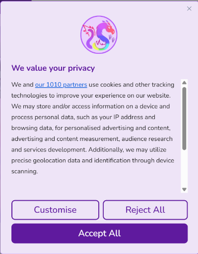 Cookie-banner i lilla med Sassiecat3d-bomærket, overskriften We value your privacy og knapperne Customise, Reject All og Accept All