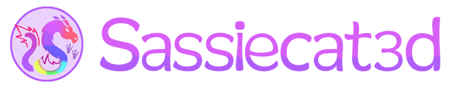 Den nye logotype: det forfinede bomærke med lyselilla kant ved siden af navnet Sassiecat3d i en blød, rund skrift
